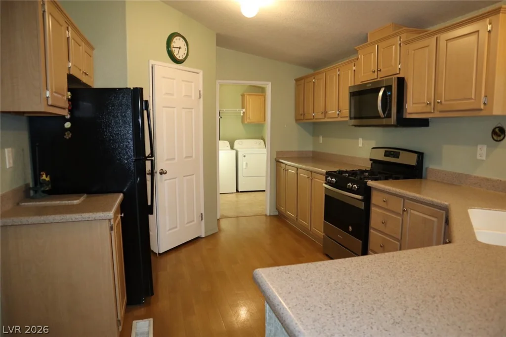 6188 Carlsbad, Las Vegas, NV 89156