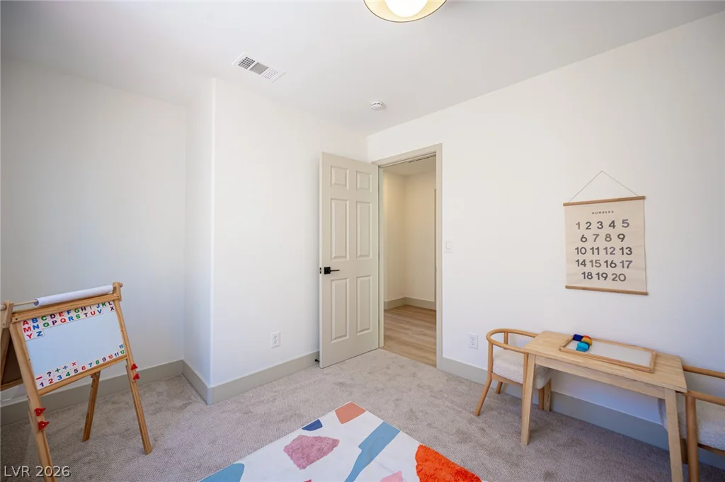 1756 Park Mesa, Las Vegas, NV 89128