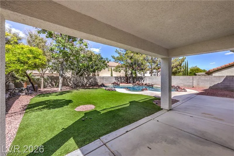 10008 Dusty Winds, Las Vegas, NV 89117