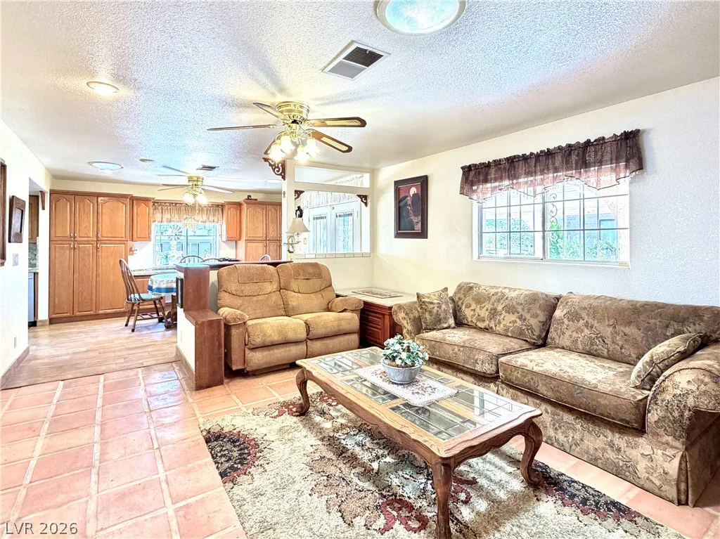 1275 Dean, Henderson, NV 89002