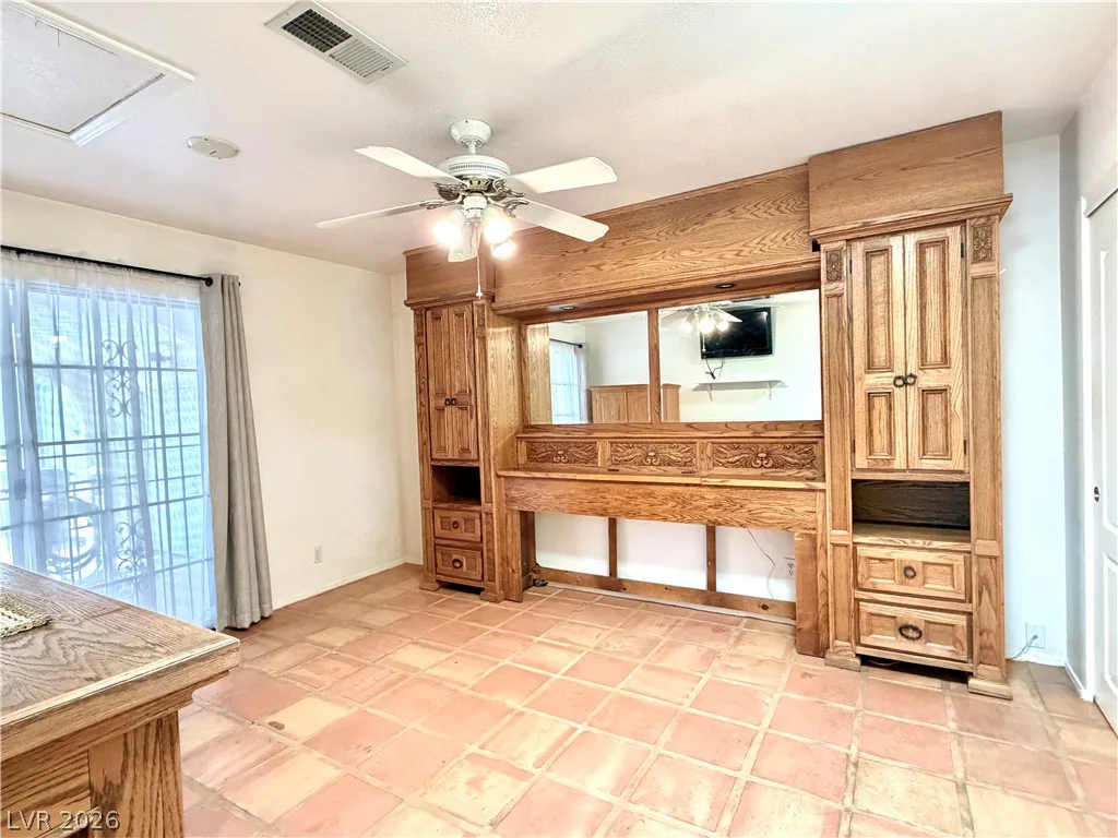 1275 Dean, Henderson, NV 89002