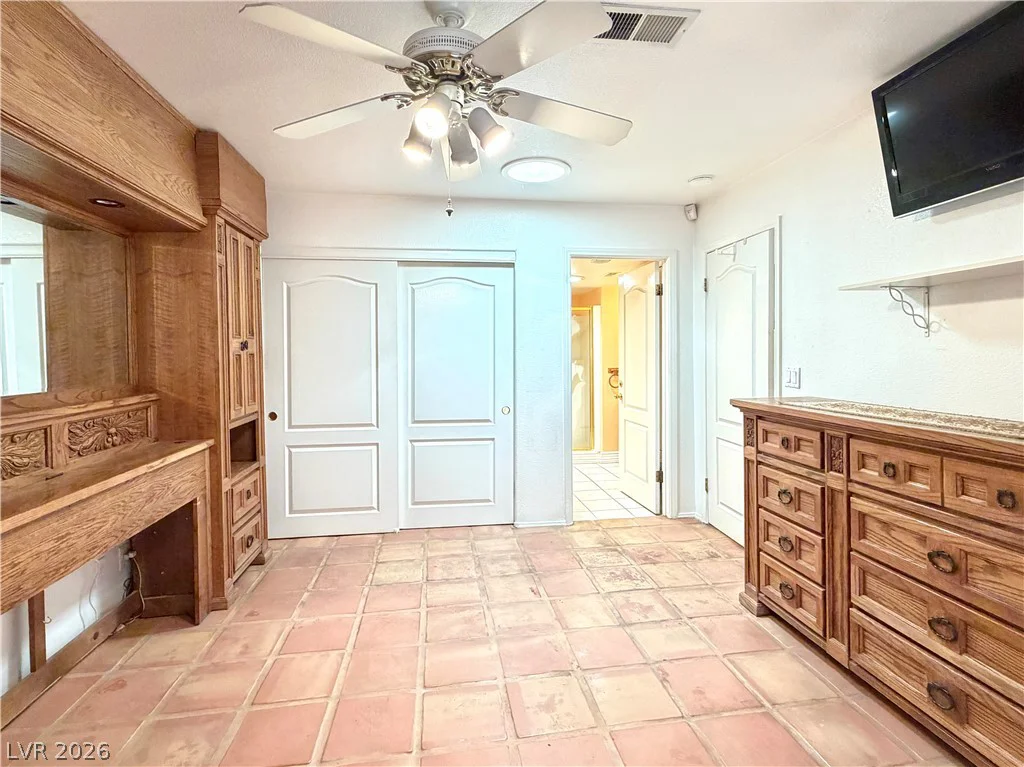 1275 Dean, Henderson, NV 89002