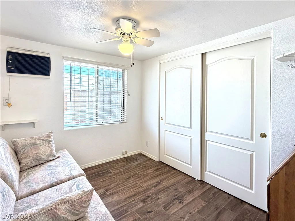 1275 Dean, Henderson, NV 89002