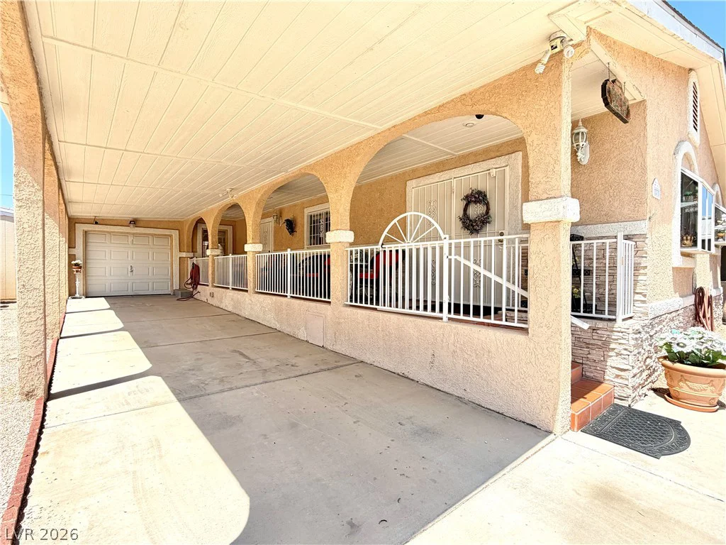 1275 Dean, Henderson, NV 89002