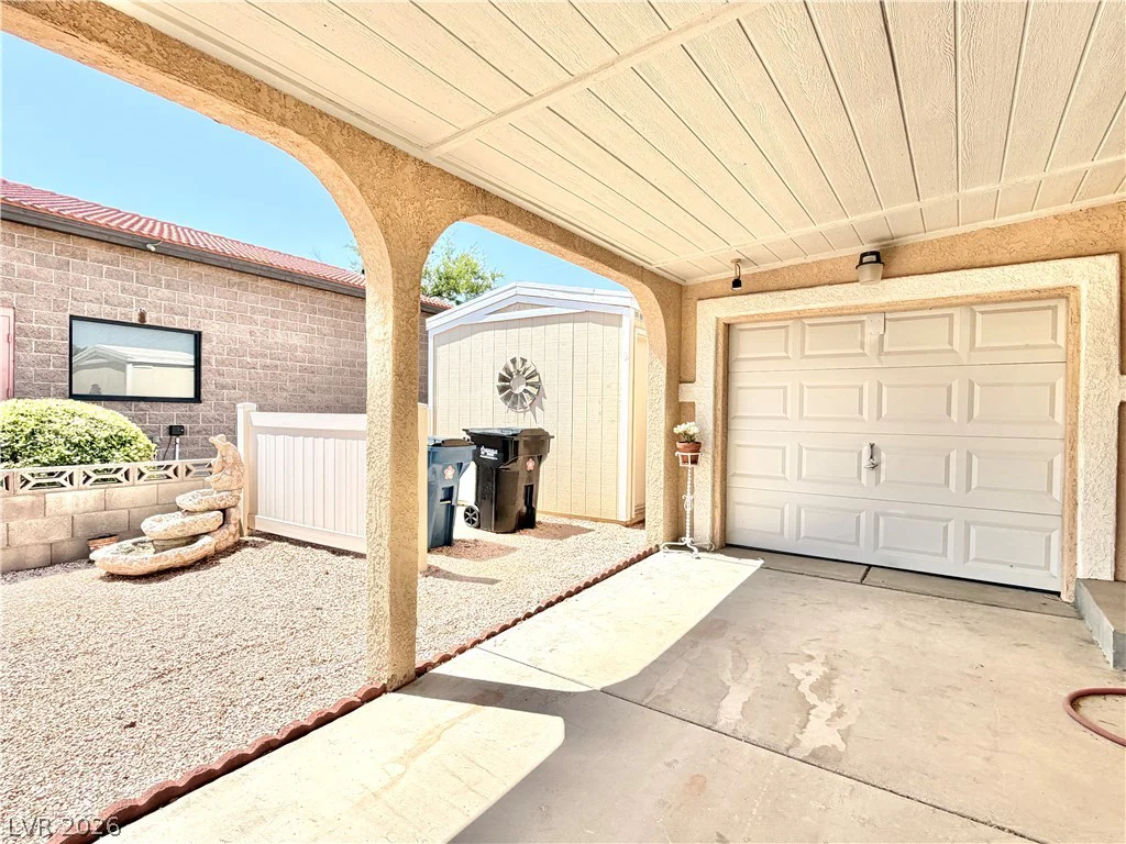 1275 Dean, Henderson, NV 89002
