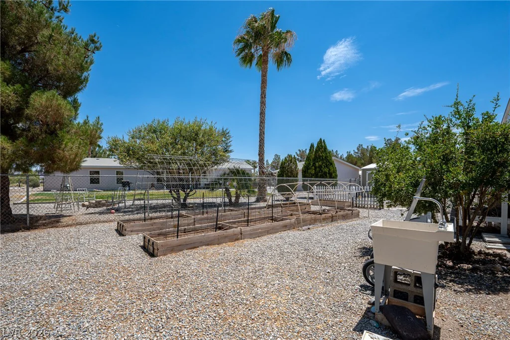 1640 Woodchips, Pahrump, NV 89060