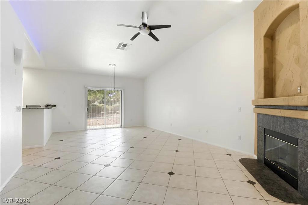 8789 Seal Rock, Las Vegas, NV 89147