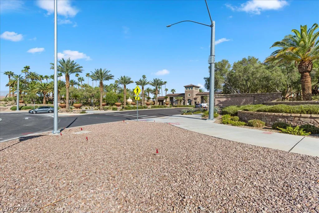425 Via Stretto, Henderson, NV 89011