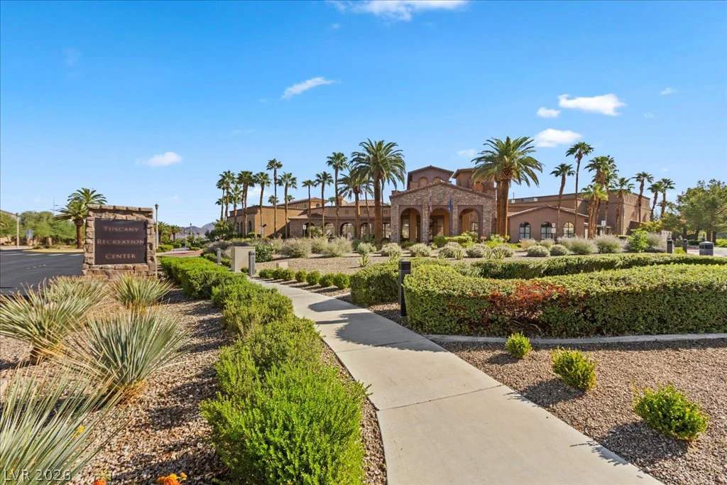 425 Via Stretto, Henderson, NV 89011