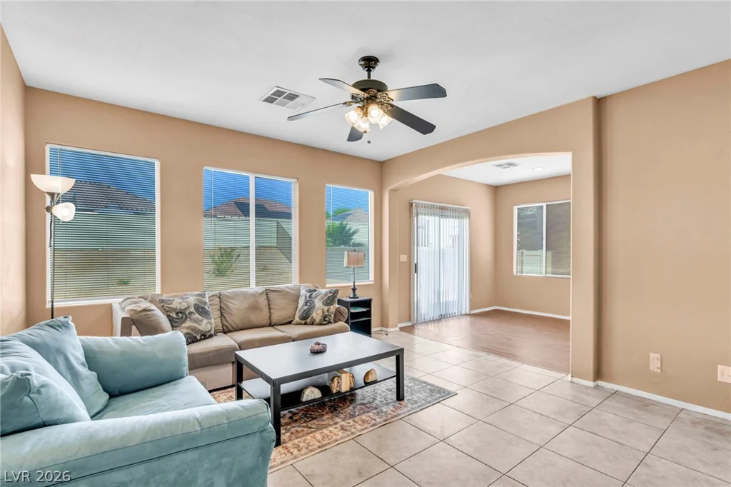 5319 Crestpoint Watch, North Las Vegas, NV 89031