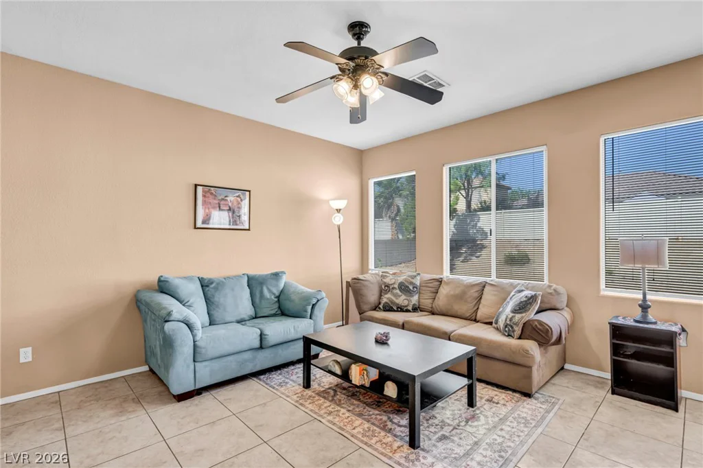 5319 Crestpoint Watch, North Las Vegas, NV 89031