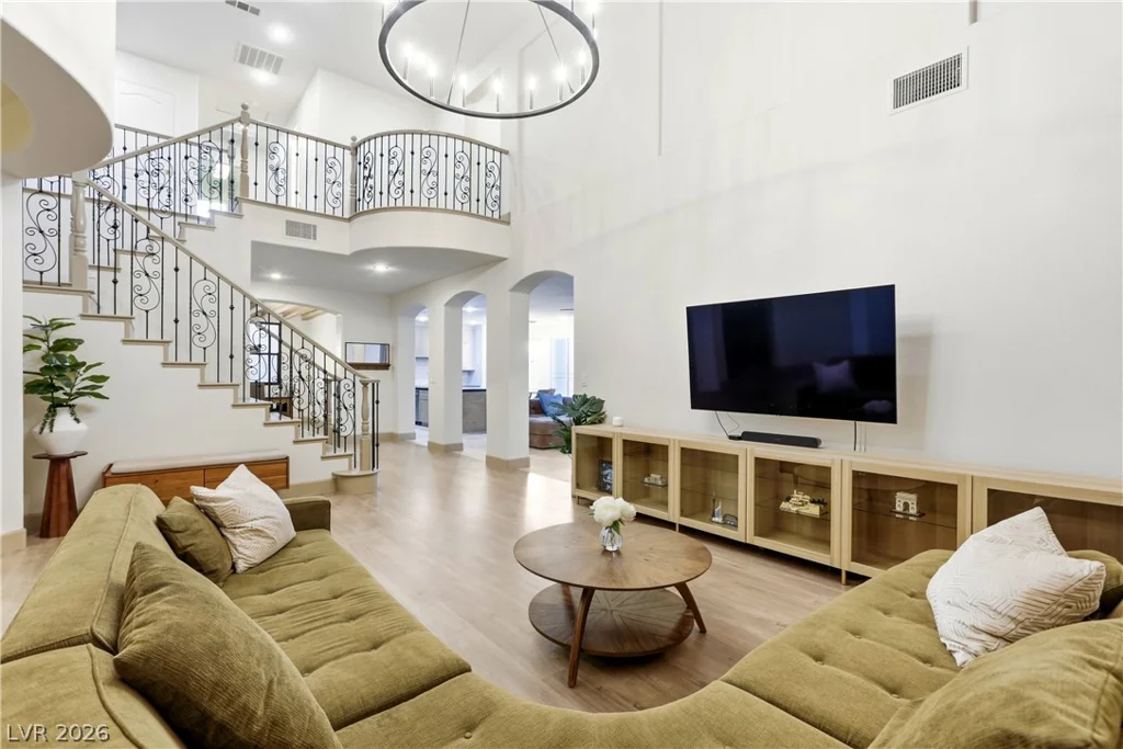 9404 Forest Edge, Las Vegas, NV 89149