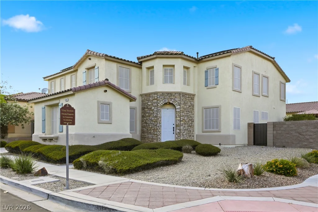9404 Forest Edge, Las Vegas, NV 89149