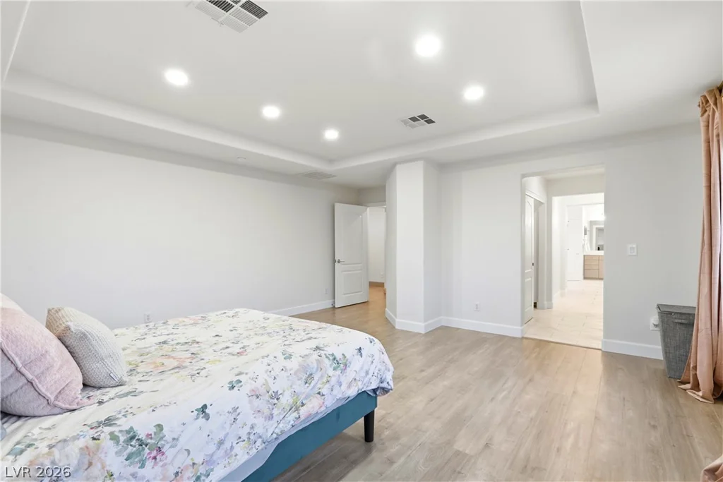 9404 Forest Edge, Las Vegas, NV 89149