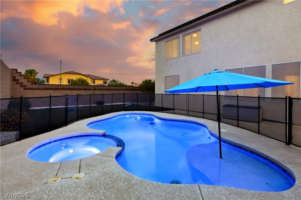 9404 Forest Edge, Las Vegas, NV 89149