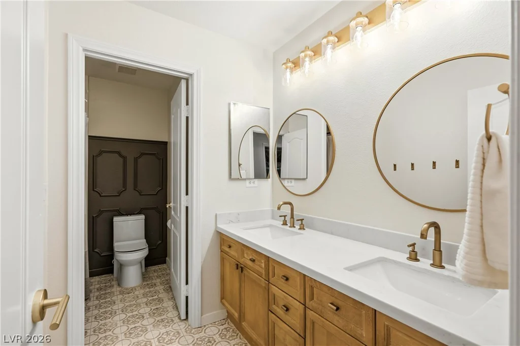 9404 Forest Edge, Las Vegas, NV 89149