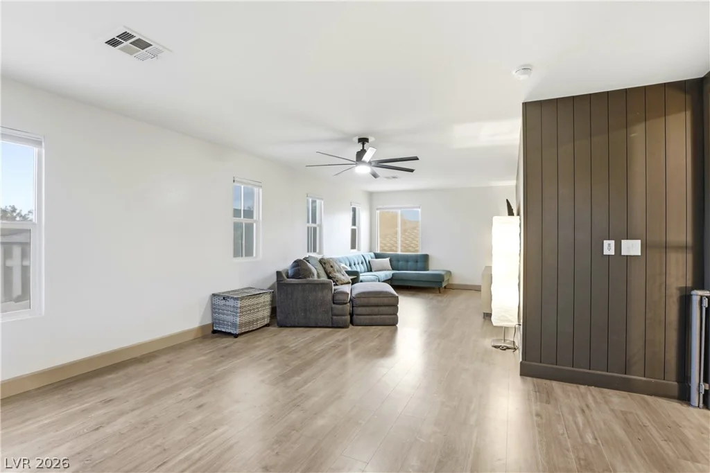 9404 Forest Edge, Las Vegas, NV 89149