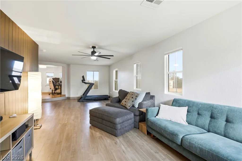 9404 Forest Edge, Las Vegas, NV 89149