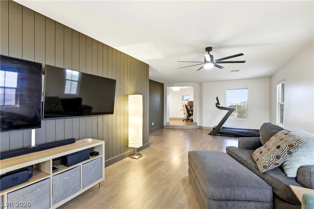 9404 Forest Edge, Las Vegas, NV 89149