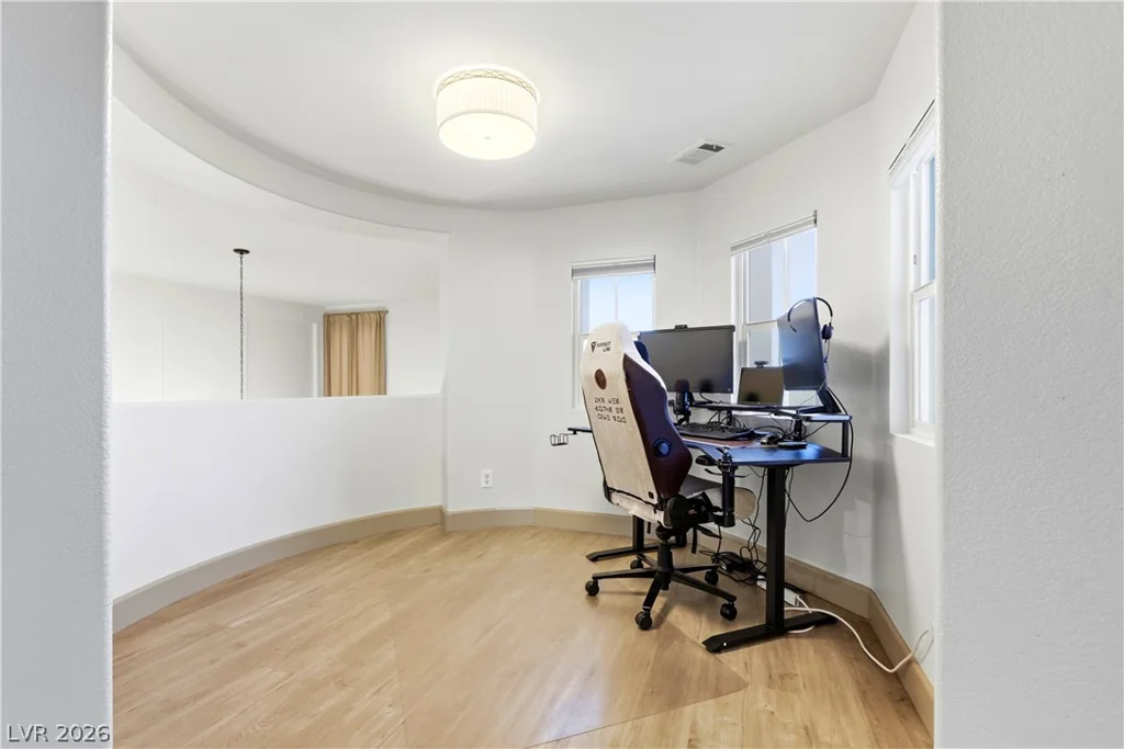 9404 Forest Edge, Las Vegas, NV 89149
