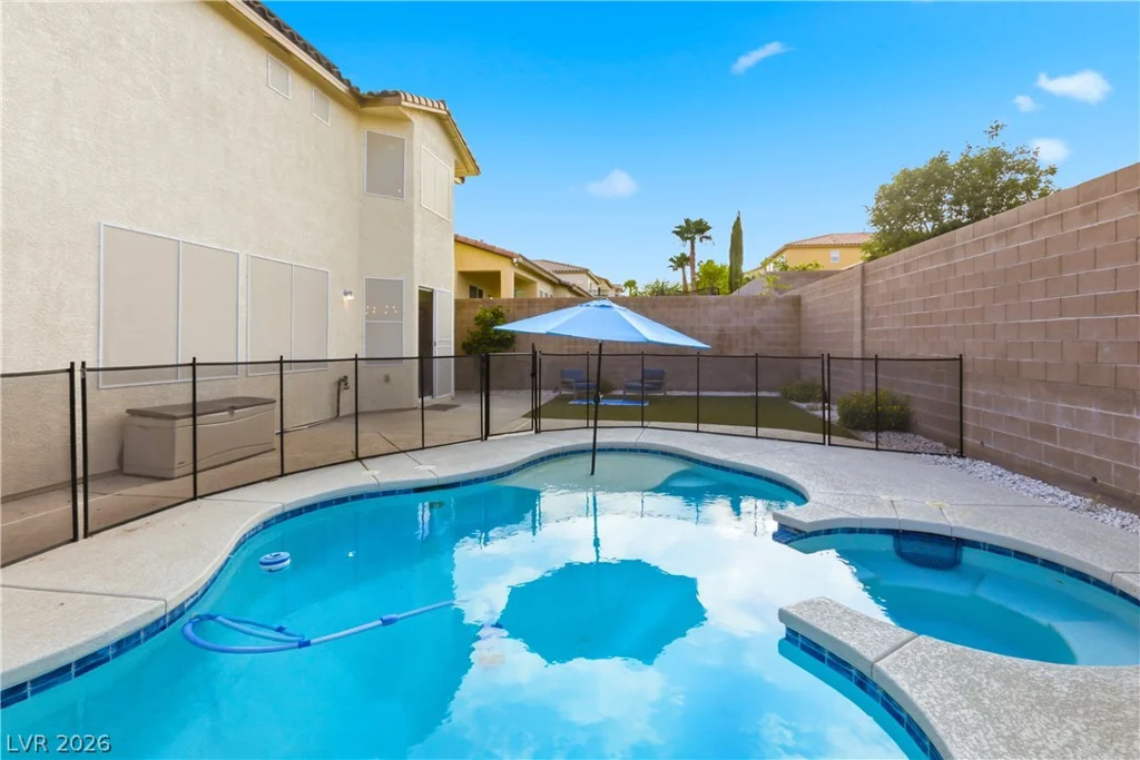 9404 Forest Edge, Las Vegas, NV 89149