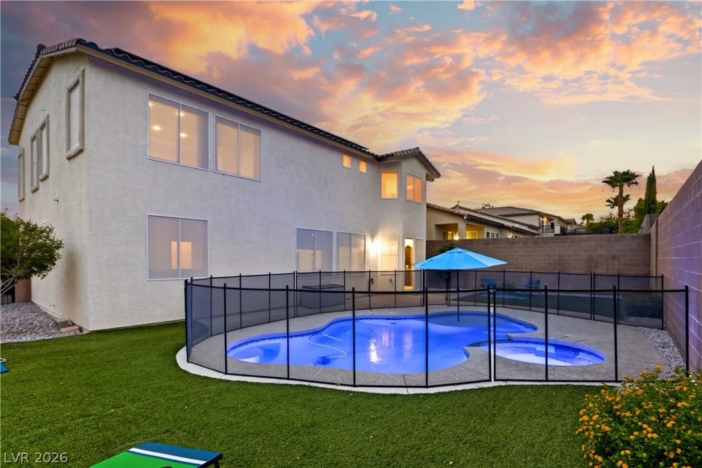 9404 Forest Edge, Las Vegas, NV 89149