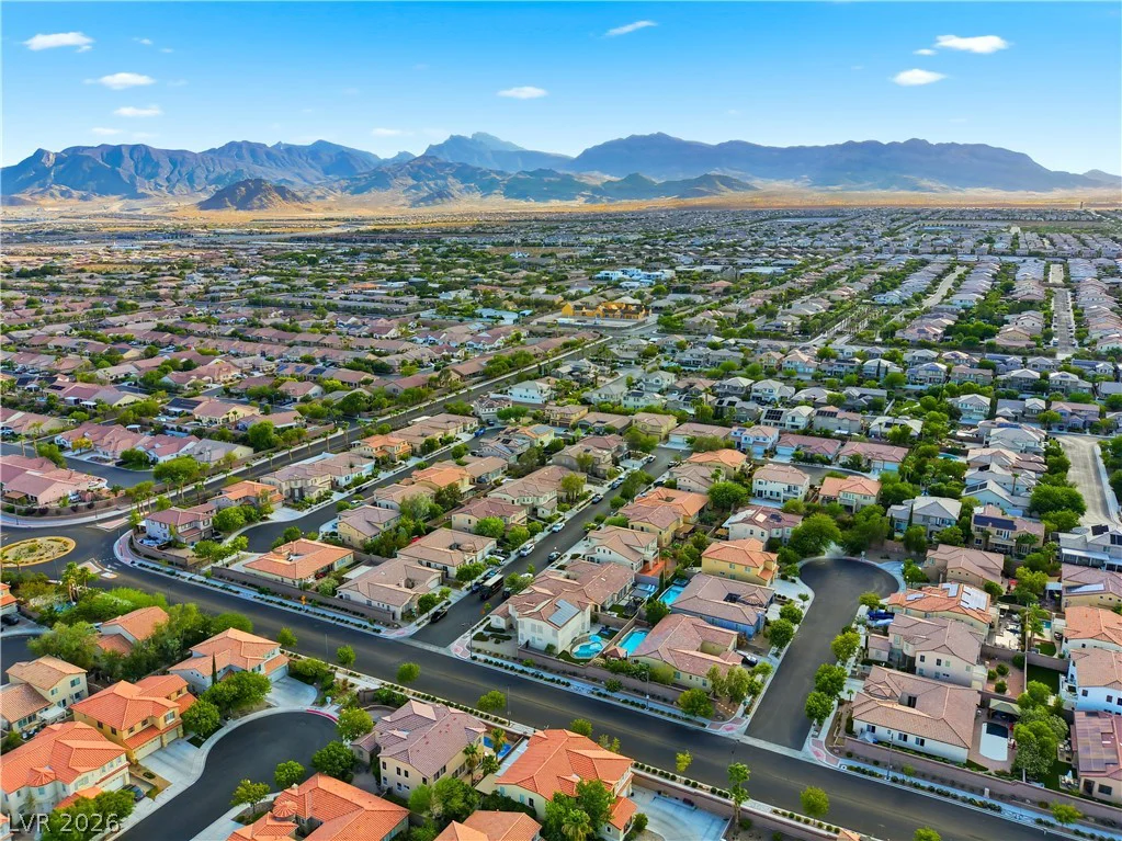9404 Forest Edge, Las Vegas, NV 89149
