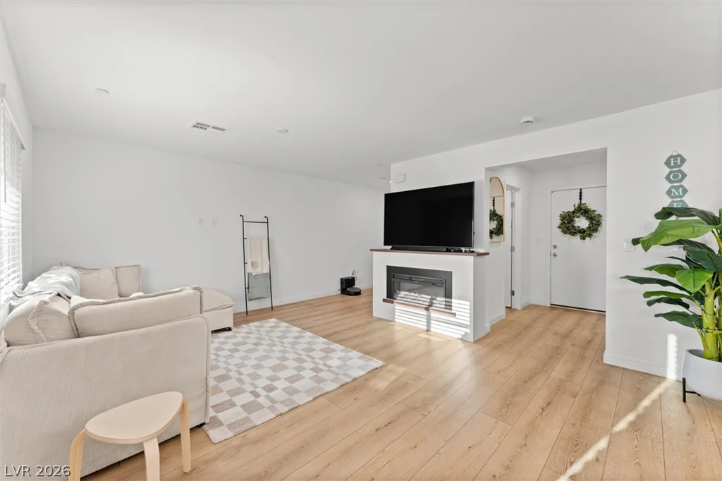 9481 Sky Pointe, Las Vegas, NV 89143