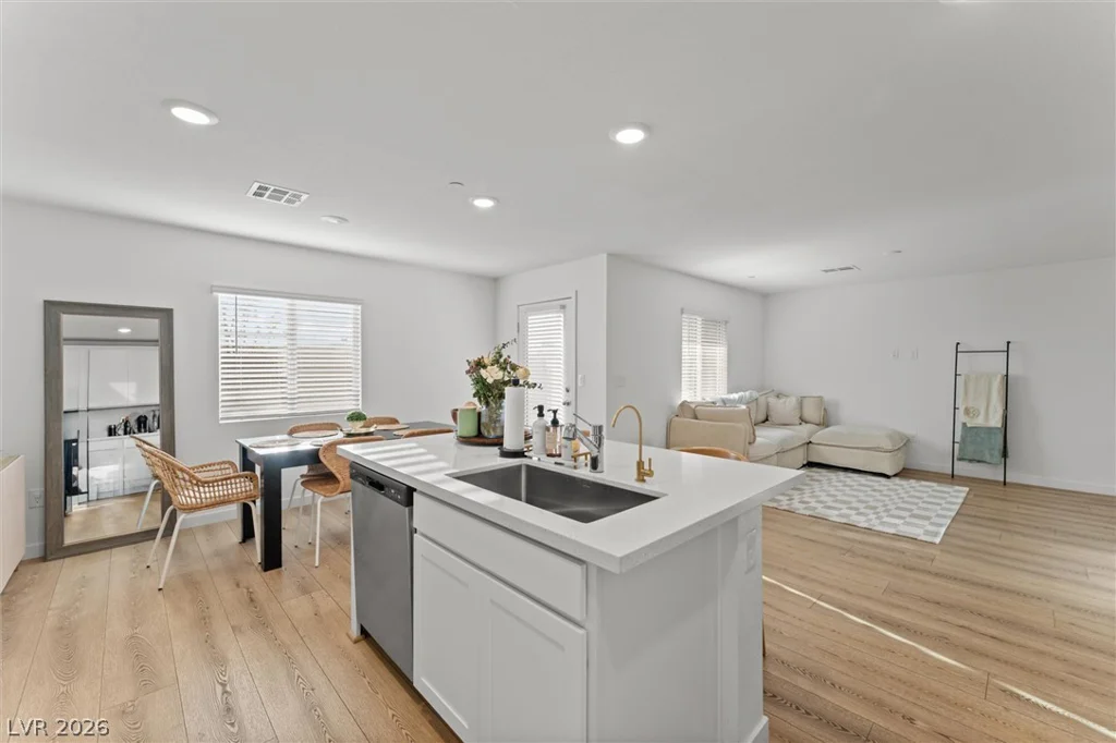 9481 Sky Pointe, Las Vegas, NV 89143