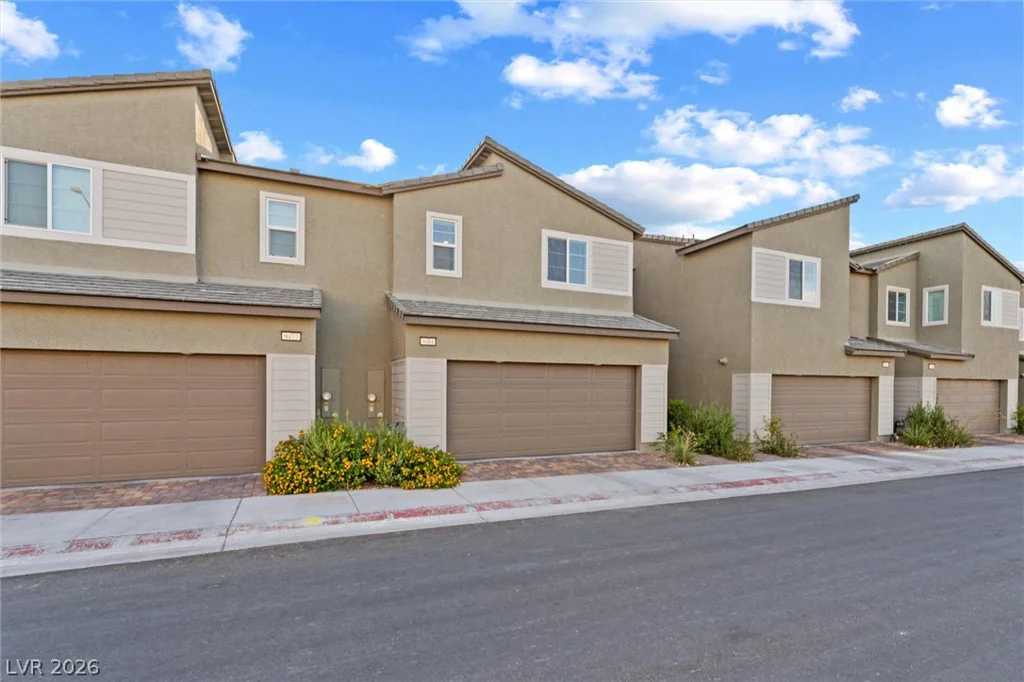 9481 Sky Pointe, Las Vegas, NV 89143