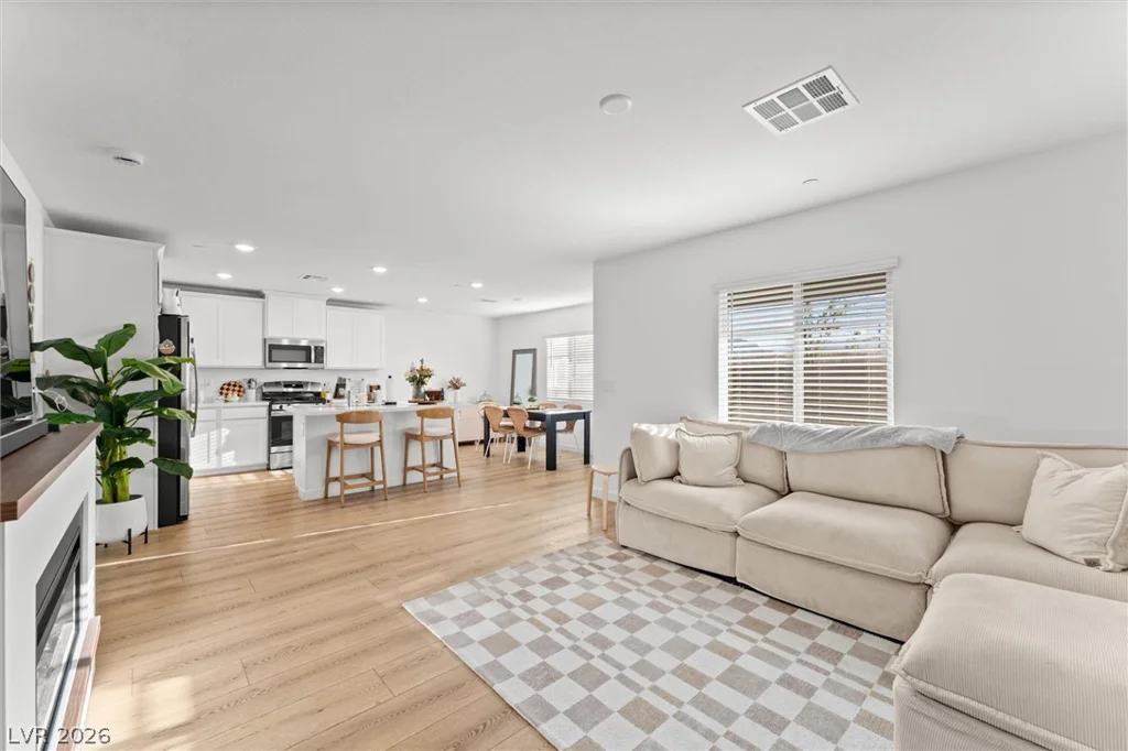 9481 Sky Pointe, Las Vegas, NV 89143
