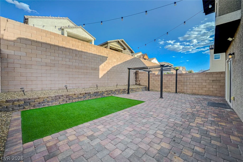 379 Badinerie, Henderson, NV 89011