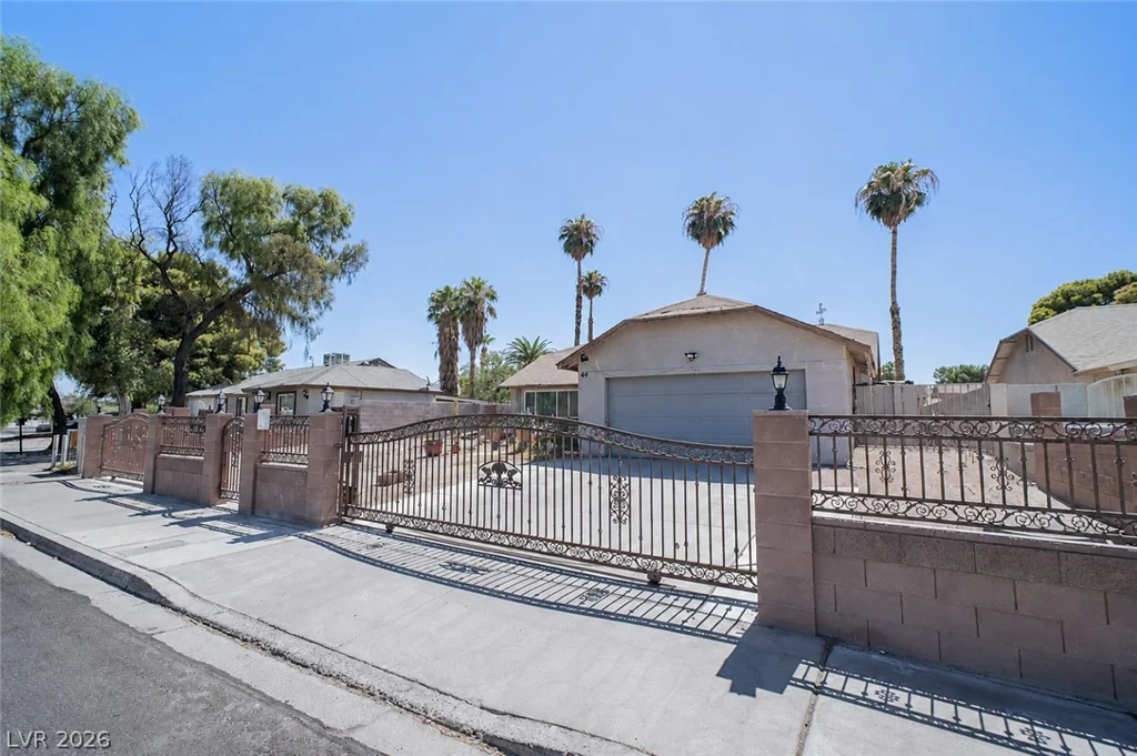 44 Marion, Las Vegas, NV 89110