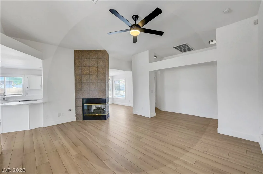 400 Breeze, Henderson, NV 89015