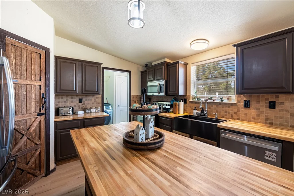 2600 Gamebird, Pahrump, NV 89048