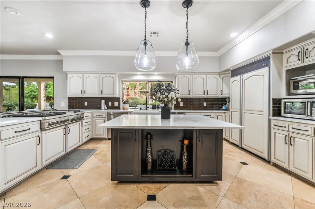 7525 Eldora, Las Vegas, NV 89117