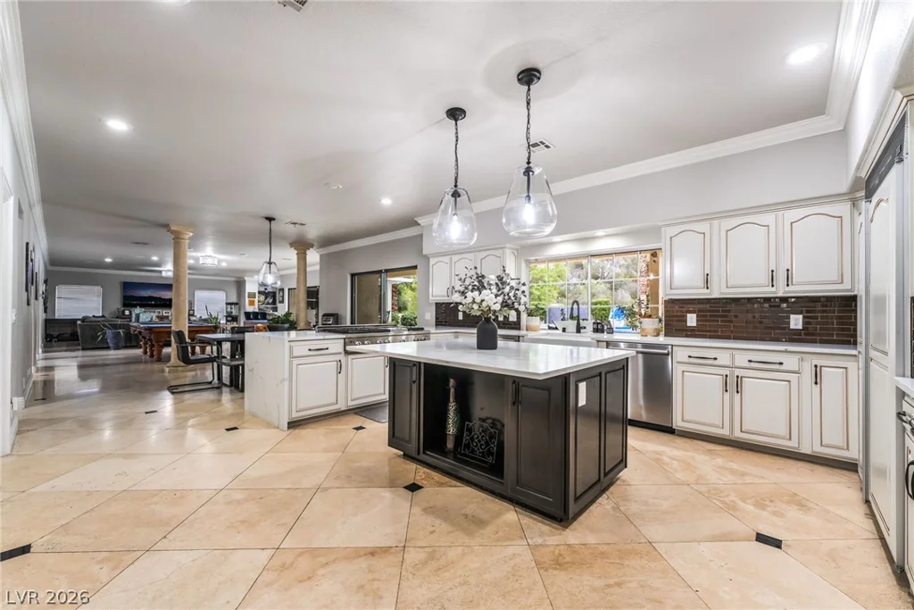 7525 Eldora, Las Vegas, NV 89117