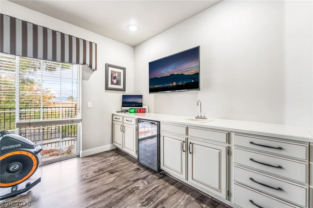 7525 Eldora, Las Vegas, NV 89117