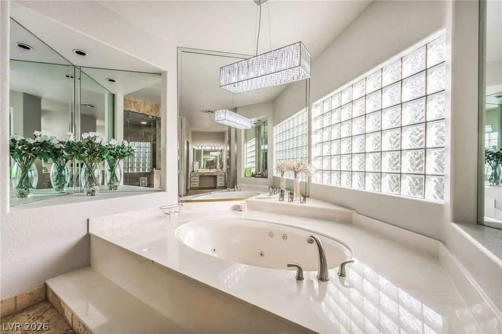 7525 Eldora, Las Vegas, NV 89117