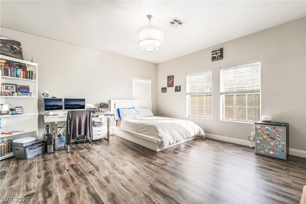 7525 Eldora, Las Vegas, NV 89117