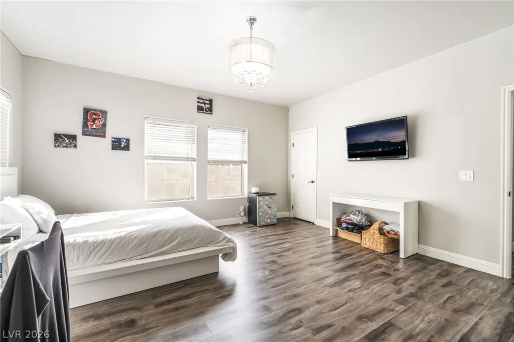 7525 Eldora, Las Vegas, NV 89117
