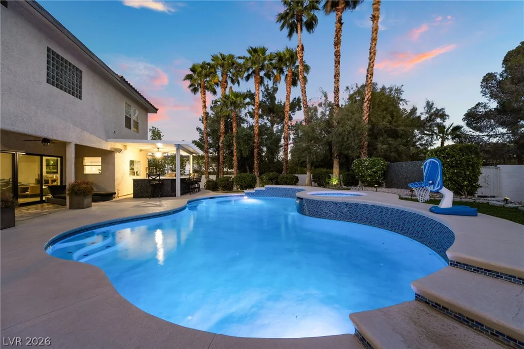 7525 Eldora, Las Vegas, NV 89117
