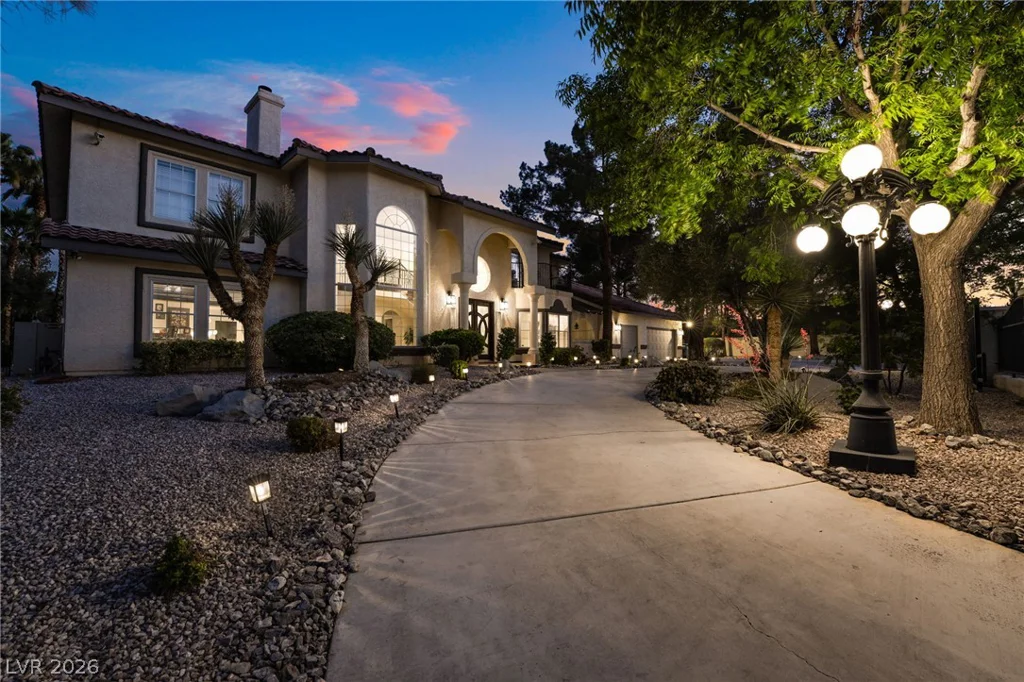 7525 Eldora, Las Vegas, NV 89117