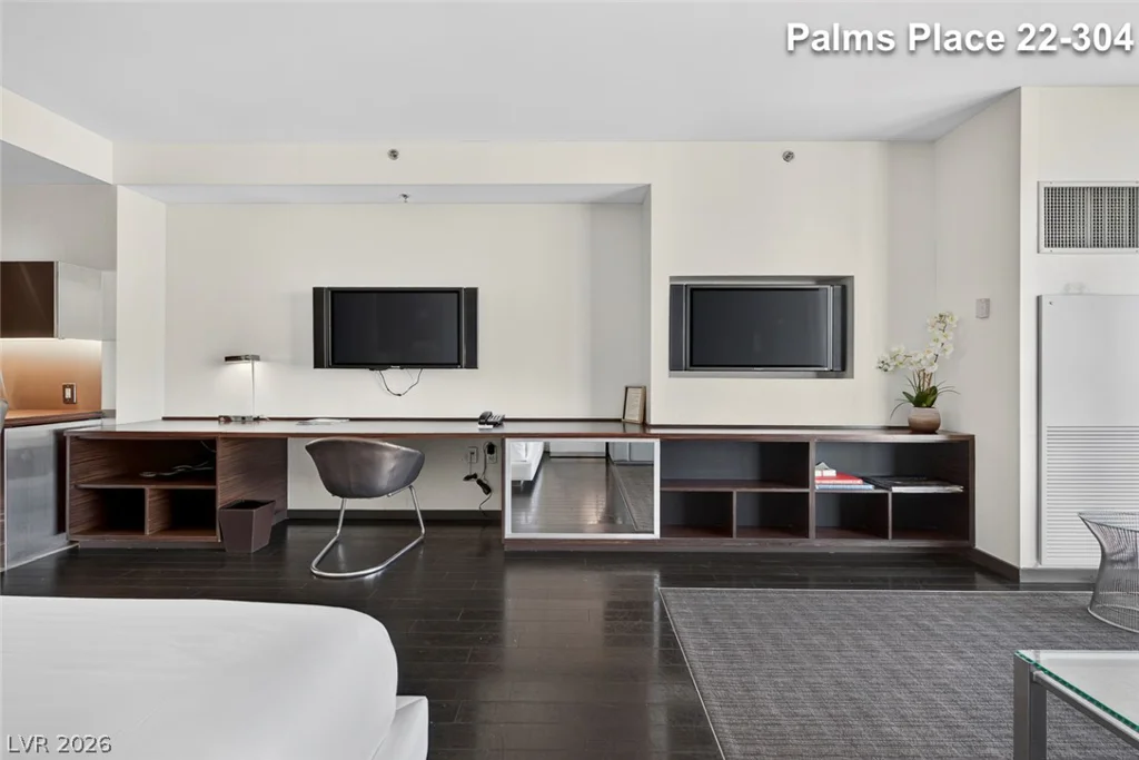 4381 Flamingo, Las Vegas, NV 89103