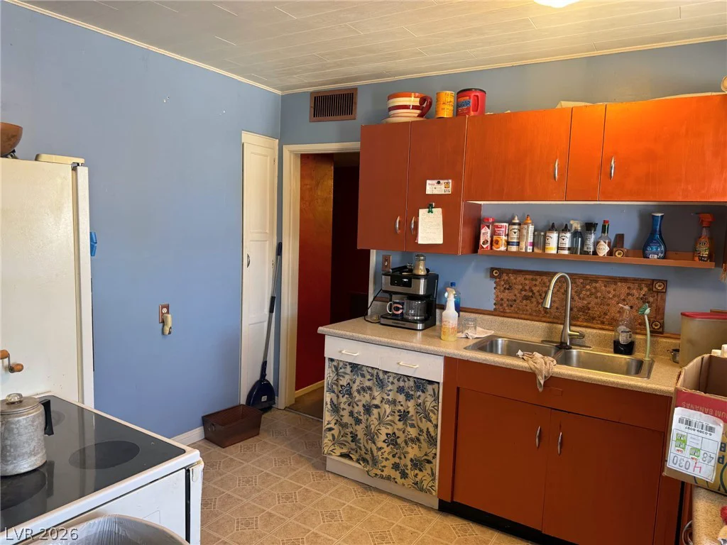 1821 Canosa, Las Vegas, NV 89104