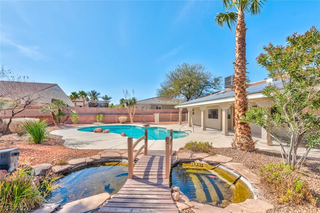 5745 Meranto, Las Vegas, NV 89139