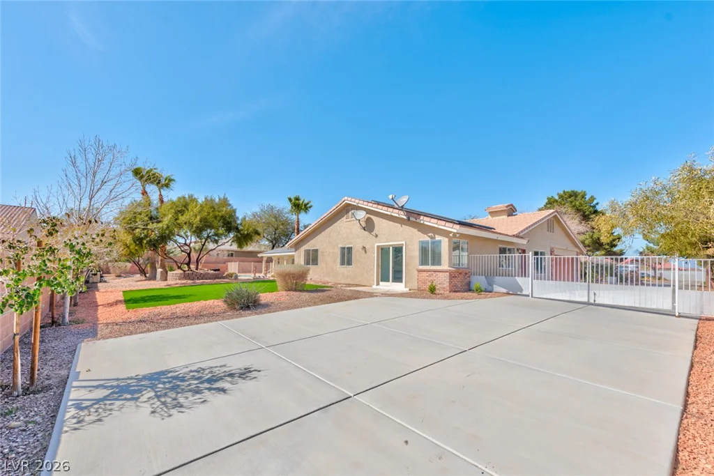 5745 Meranto, Las Vegas, NV 89139