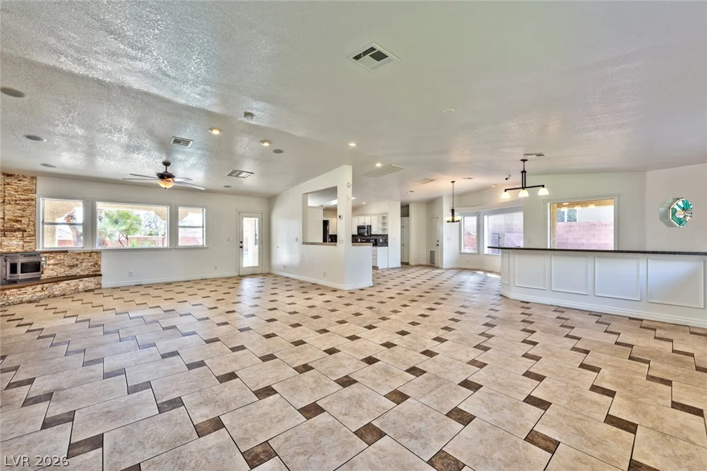 5745 Meranto, Las Vegas, NV 89139