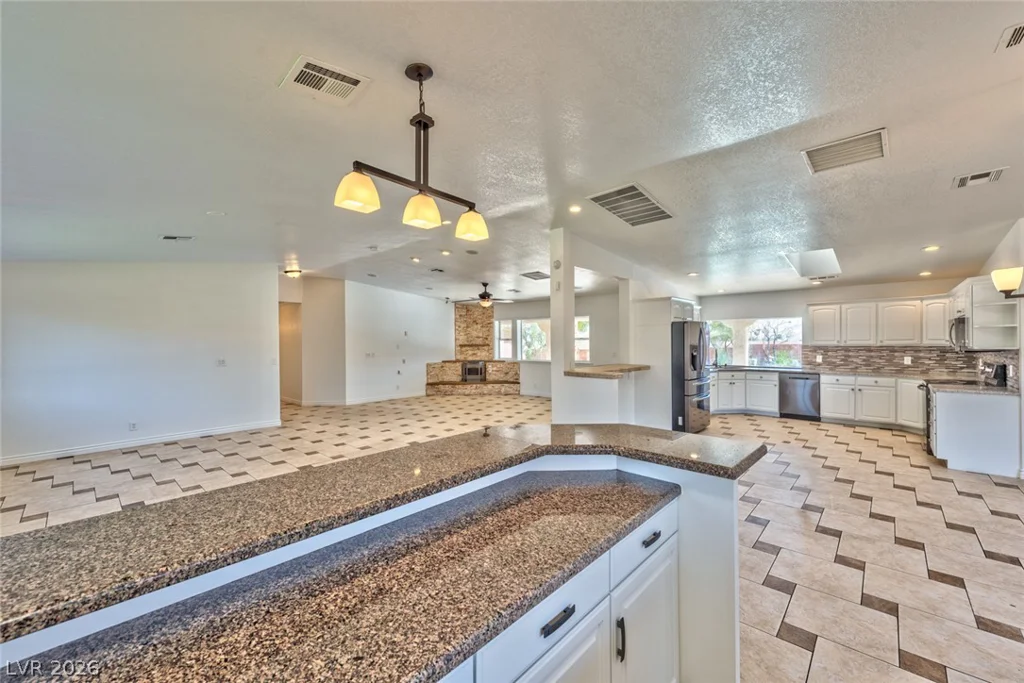 5745 Meranto, Las Vegas, NV 89139
