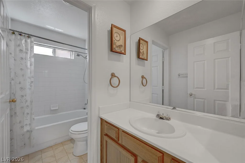 6086 Sunken River, Las Vegas, NV 89118